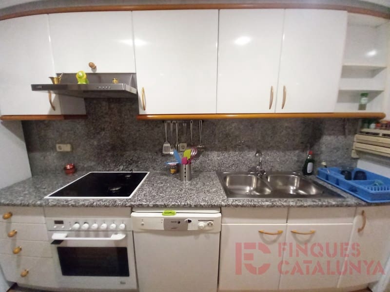 4 bedroom Flat for sale in Girona city - € 374,000 (Ref: 9433568)