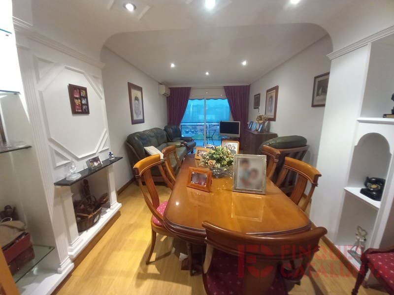 4 bedroom Flat for sale in Girona city - € 374,000 (Ref: 9433568)