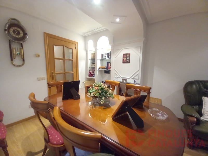 4 bedroom Flat for sale in Girona city - € 374,000 (Ref: 9433568)