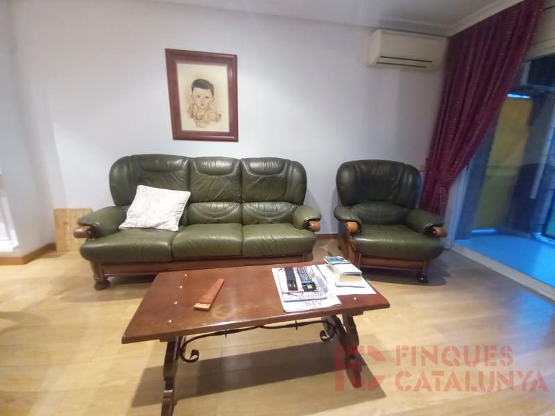 4 bedroom Flat for sale in Girona city - € 374,000 (Ref: 9433568)