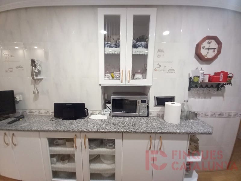 4 bedroom Flat for sale in Girona city - € 374,000 (Ref: 9433568)