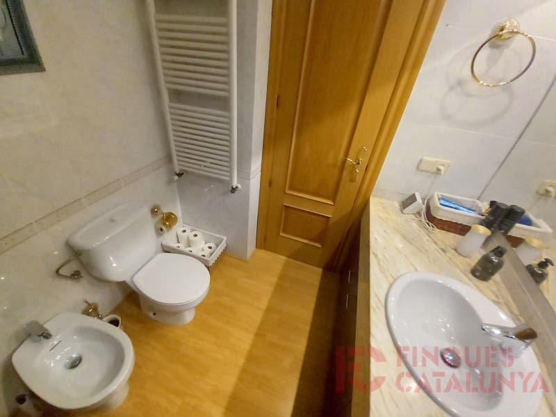 4 bedroom Flat for sale in Girona city - € 374,000 (Ref: 9433568)