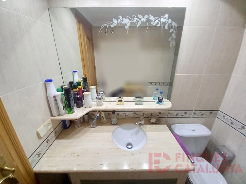 4 bedroom Flat for sale in Girona city - € 374,000 (Ref: 9433568)