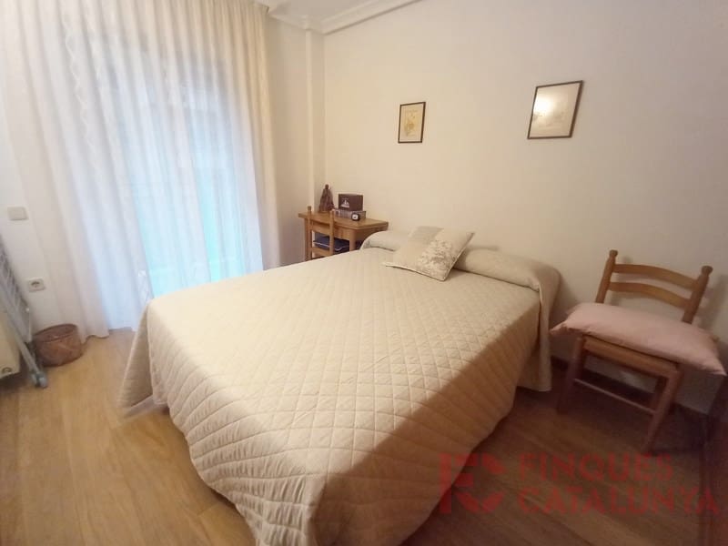 4 bedroom Flat for sale in Girona city - € 374,000 (Ref: 9433568)
