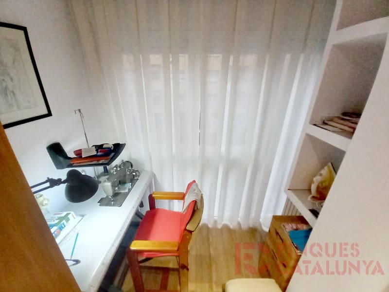 4 bedroom Flat for sale in Girona city - € 374,000 (Ref: 9433568)
