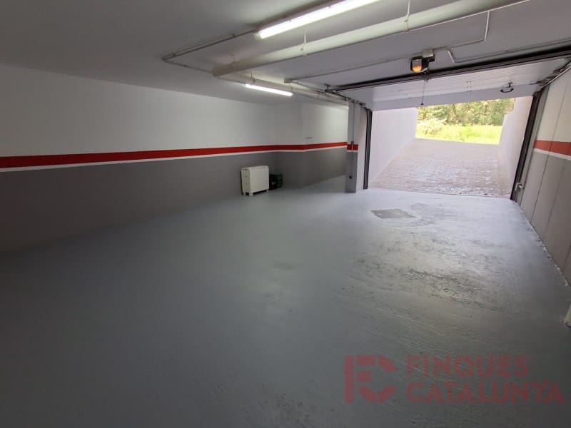 5 soverom Kjedet enebolig til salgs i Sant Julia del Llor i Bonmati med garasje - € 340 000 (Ref: 9433572)