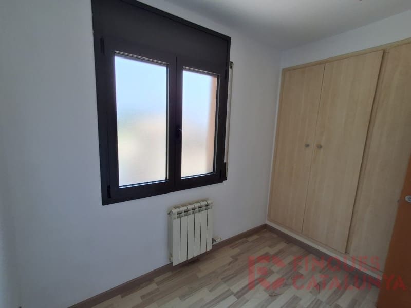 5 soverom Kjedet enebolig til salgs i Sant Julia del Llor i Bonmati med garasje - € 340 000 (Ref: 9433572)