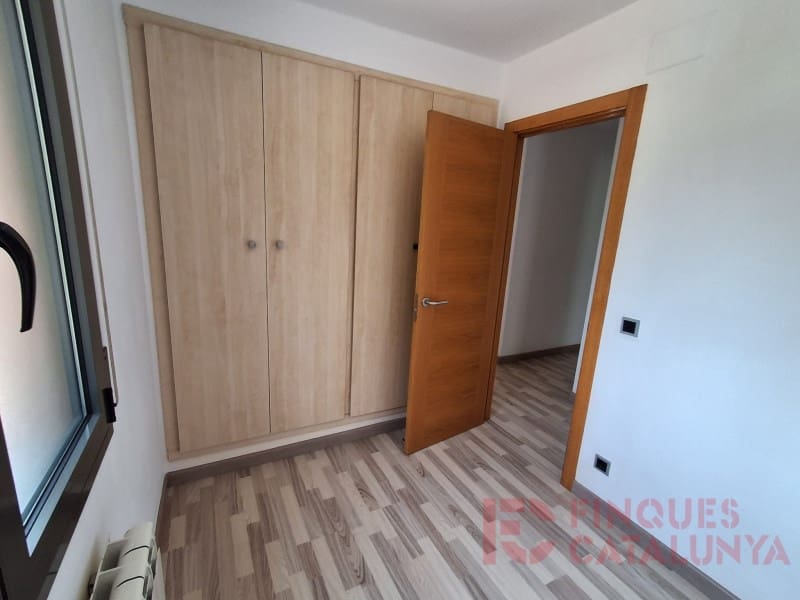 5 soverom Kjedet enebolig til salgs i Sant Julia del Llor i Bonmati med garasje - € 340 000 (Ref: 9433572)