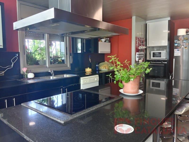 6 soverom Villa til salgs i Vilobi d'Onyar med garasje - € 550 000 (Ref: 9433573)