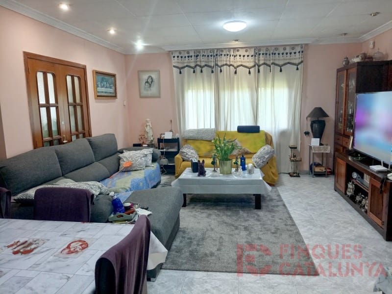 6 soverom Villa til salgs i Vilobi d'Onyar med garasje - € 550 000 (Ref: 9433573)