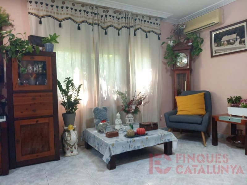 6 soverom Villa til salgs i Vilobi d'Onyar med garasje - € 550 000 (Ref: 9433573)