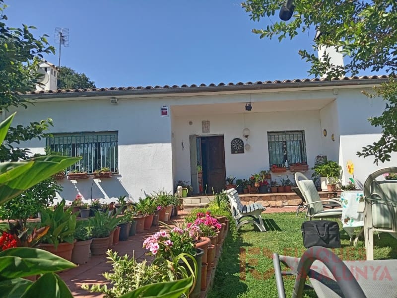 6 soverom Villa til salgs i Vilobi d'Onyar med garasje - € 550 000 (Ref: 9433573)