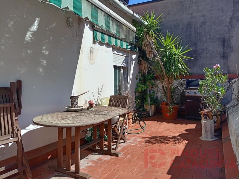 5 bedroom Penthouse for sale in Girona city - € 356,000 (Ref: 9433574)