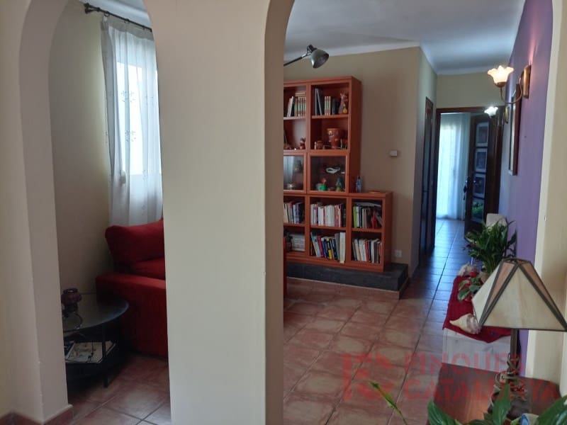 5 bedroom Penthouse for sale in Girona city - € 356,000 (Ref: 9433574)