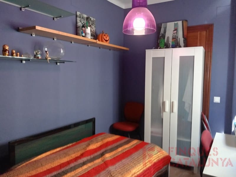 5 bedroom Penthouse for sale in Girona city - € 356,000 (Ref: 9433574)