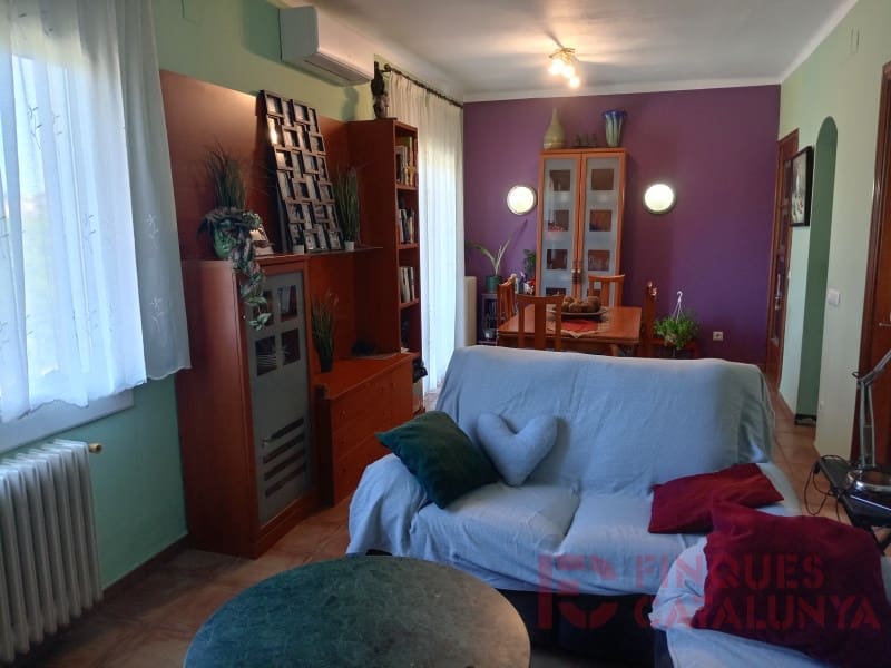 5 bedroom Penthouse for sale in Girona city - € 356,000 (Ref: 9433574)