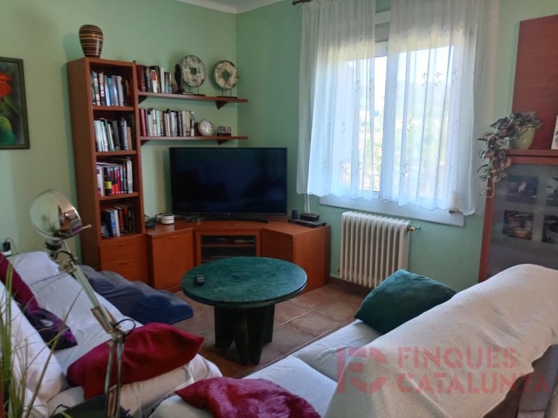 5 bedroom Penthouse for sale in Girona city - € 356,000 (Ref: 9433574)