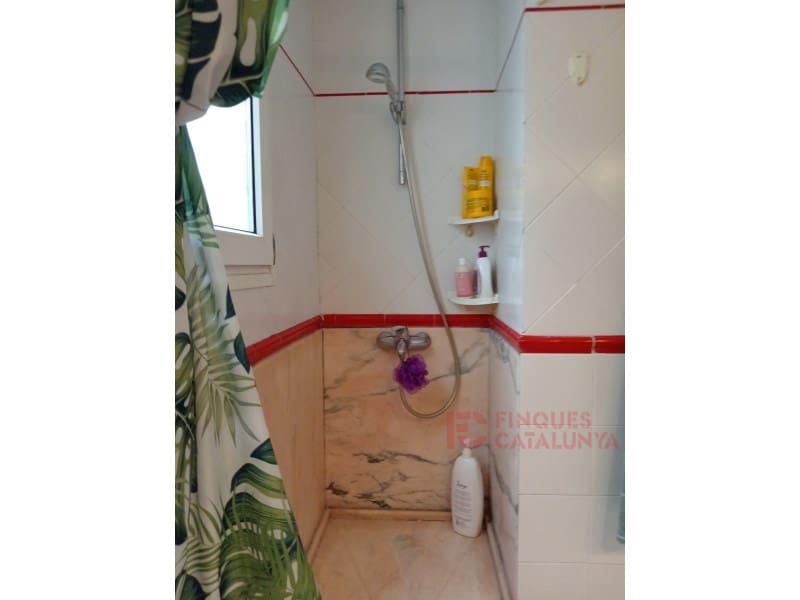 5 bedroom Penthouse for sale in Girona city - € 356,000 (Ref: 9433574)