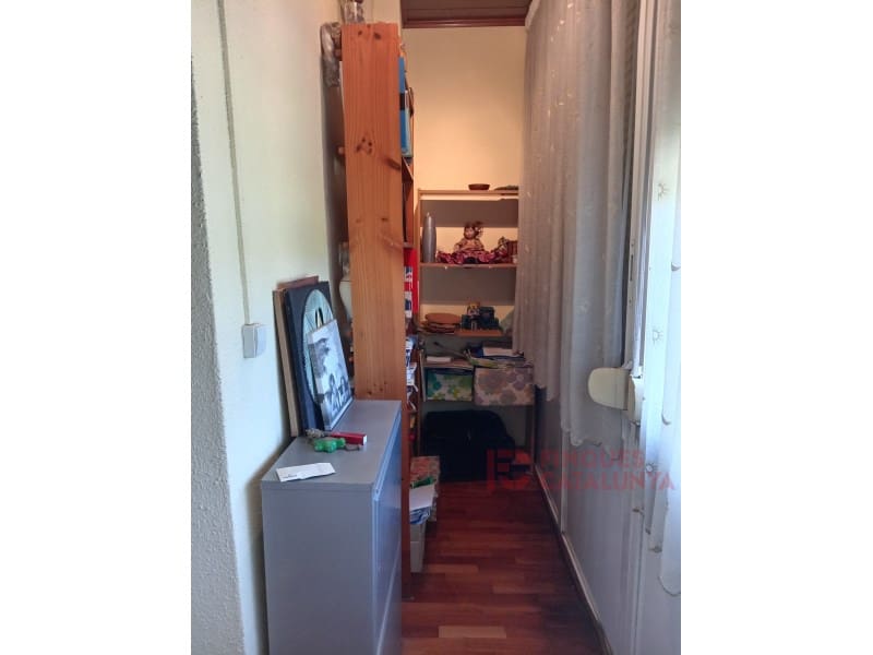 5 bedroom Penthouse for sale in Girona city - € 356,000 (Ref: 9433574)