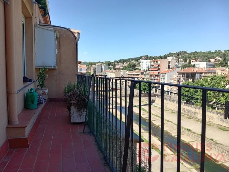 5 bedroom Penthouse for sale in Girona city - € 356,000 (Ref: 9433574)