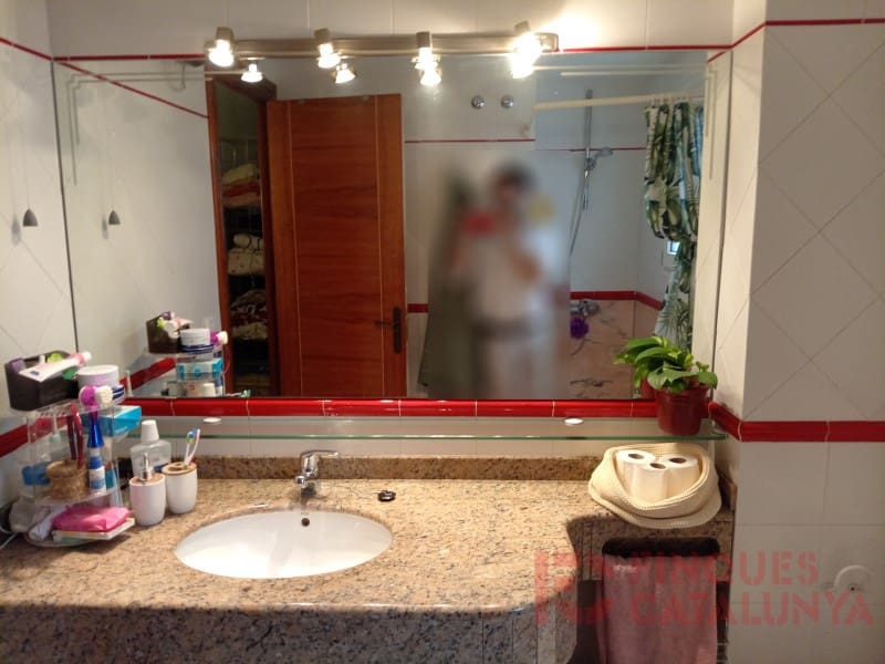 5 bedroom Penthouse for sale in Girona city - € 356,000 (Ref: 9433574)