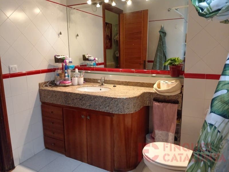 5 bedroom Penthouse for sale in Girona city - € 356,000 (Ref: 9433574)