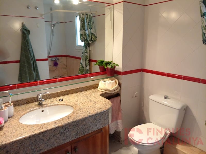 5 bedroom Penthouse for sale in Girona city - € 356,000 (Ref: 9433574)