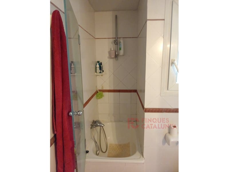 5 bedroom Penthouse for sale in Girona city - € 356,000 (Ref: 9433574)