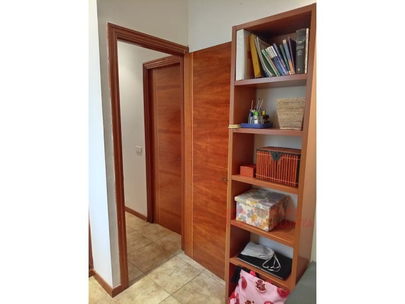 5 bedroom Penthouse for sale in Girona city - € 356,000 (Ref: 9433574)