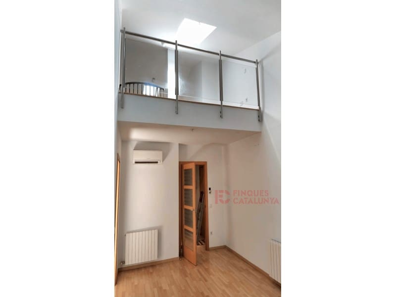 4 bedroom Flat for sale in Girona city with garage - € 400,000 (Ref: 9433576)
