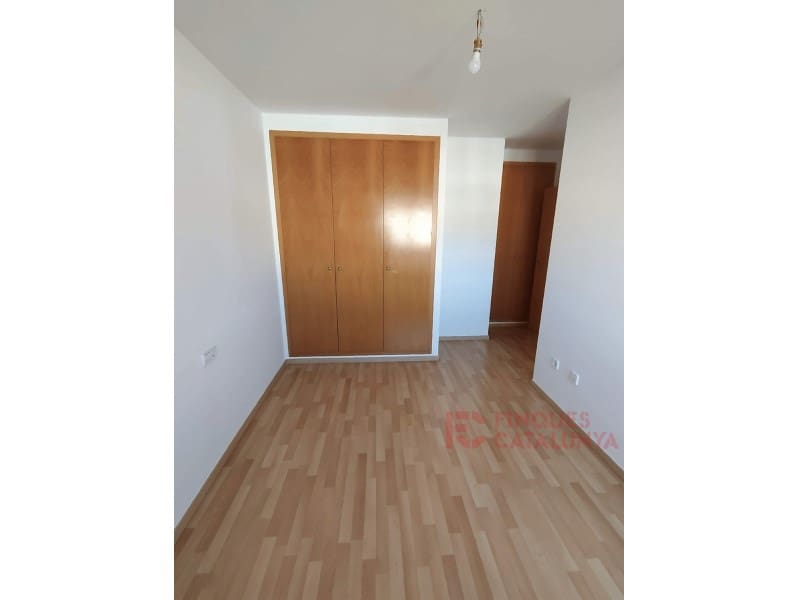 4 bedroom Flat for sale in Girona city with garage - € 400,000 (Ref: 9433576)