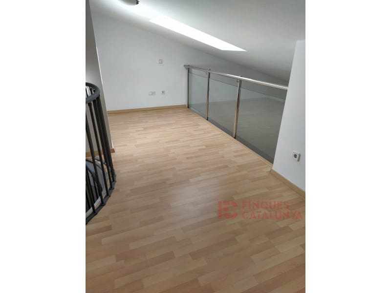 4 bedroom Flat for sale in Girona city with garage - € 400,000 (Ref: 9433576)