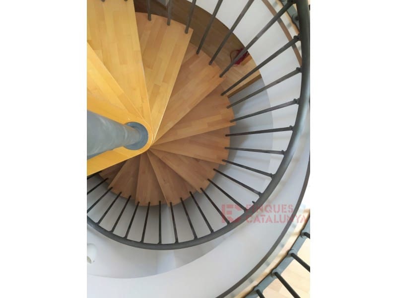 4 bedroom Flat for sale in Girona city with garage - € 400,000 (Ref: 9433576)