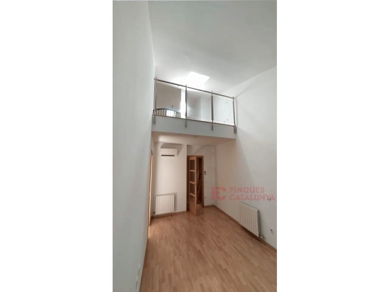 4 bedroom Flat for sale in Girona city with garage - € 400,000 (Ref: 9433576)