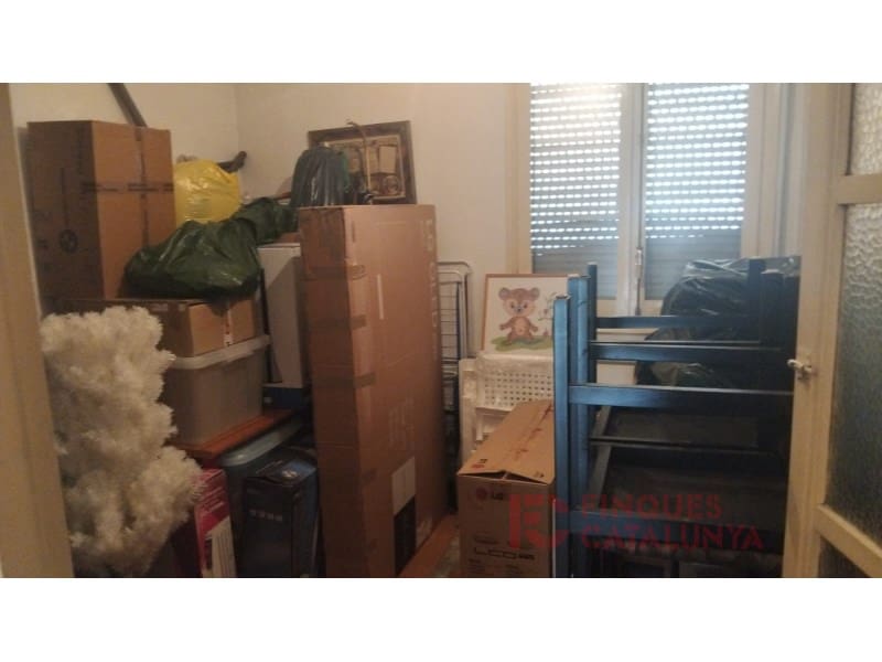 Yritys myytävänä paikassa Salt - 117 000 € (Ref: 9433577)