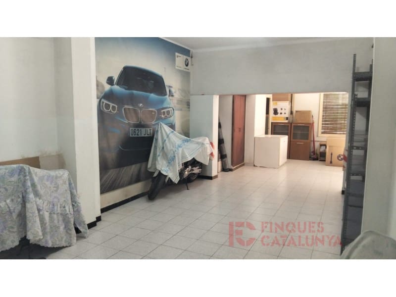 Yritys myytävänä paikassa Salt - 117 000 € (Ref: 9433577)