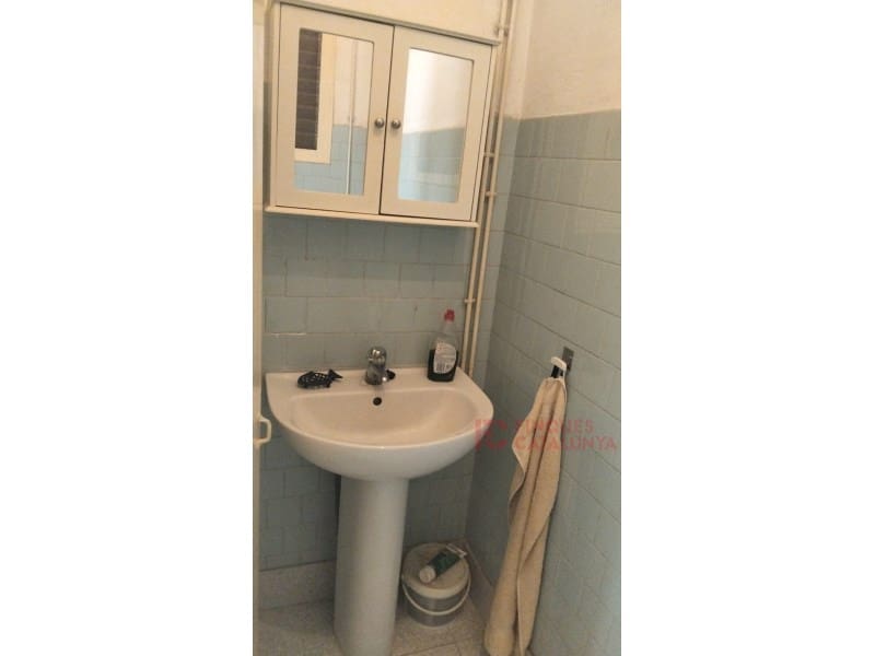 Yritys myytävänä paikassa Salt - 117 000 € (Ref: 9433577)