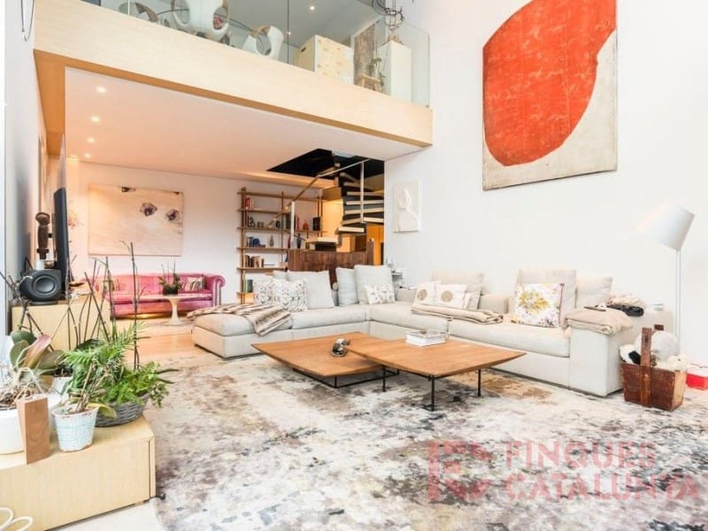 3 bedroom Penthouse for sale in Girona city with garage - € 995,000 (Ref: 9433578)
