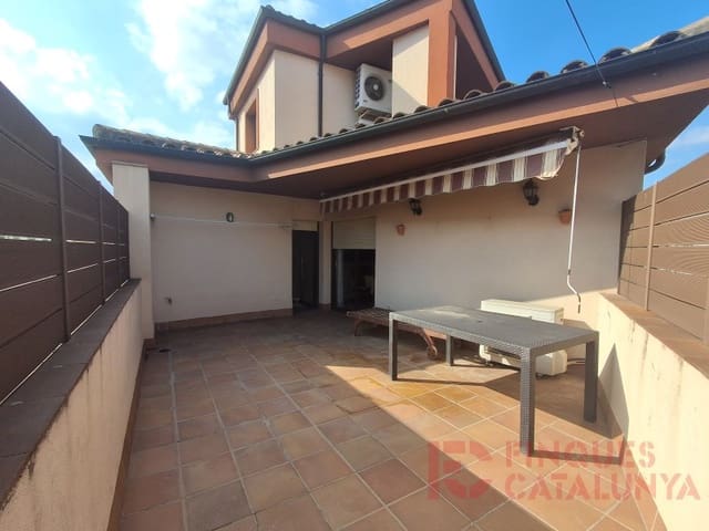 4 chambre Maison de Ville à vendre à Riudarenes - 350 000 € (Ref: 9433579)