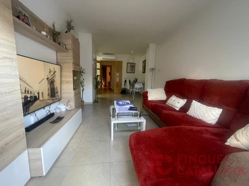 2 soveværelse Lejlighed til salg i Quart med garage - € 210.000 (Ref: 9433580)