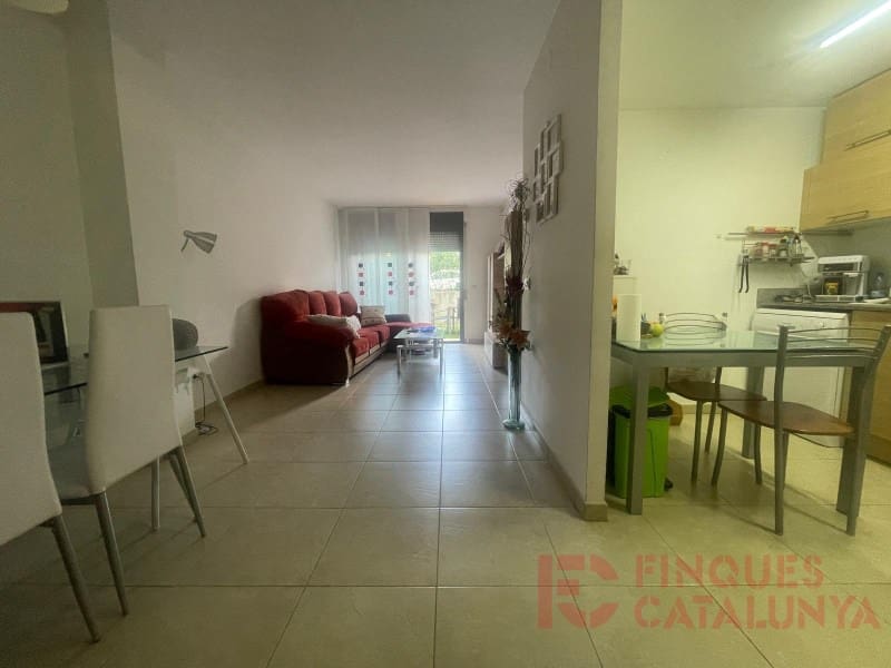 2 soveværelse Lejlighed til salg i Quart med garage - € 210.000 (Ref: 9433580)