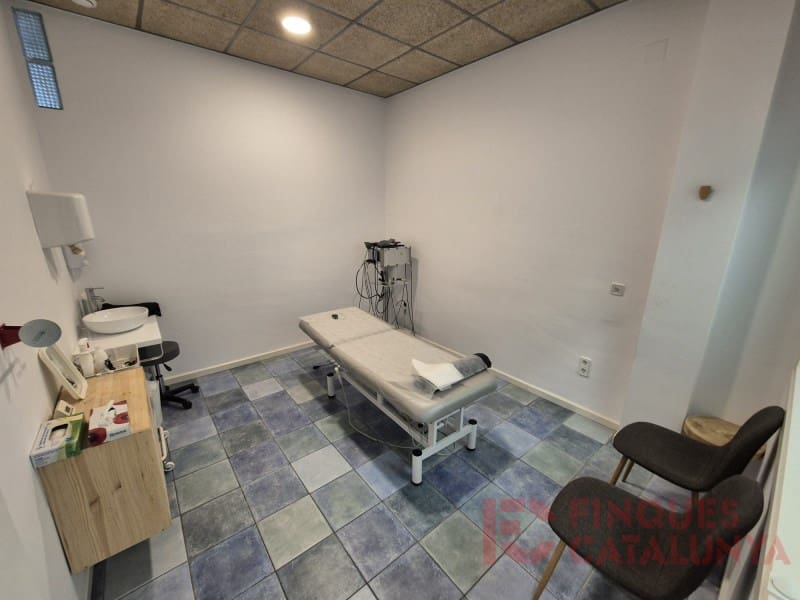 Office for sale in Girona city - € 169,900 (Ref: 9433581)