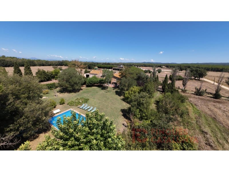 Finca/Country House for sale in Llagostera - € 1,325,000 (Ref: 9433582)