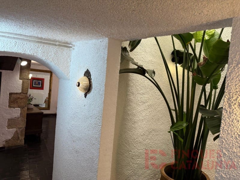 Finca/Country House for sale in Llagostera - € 1,325,000 (Ref: 9433582)