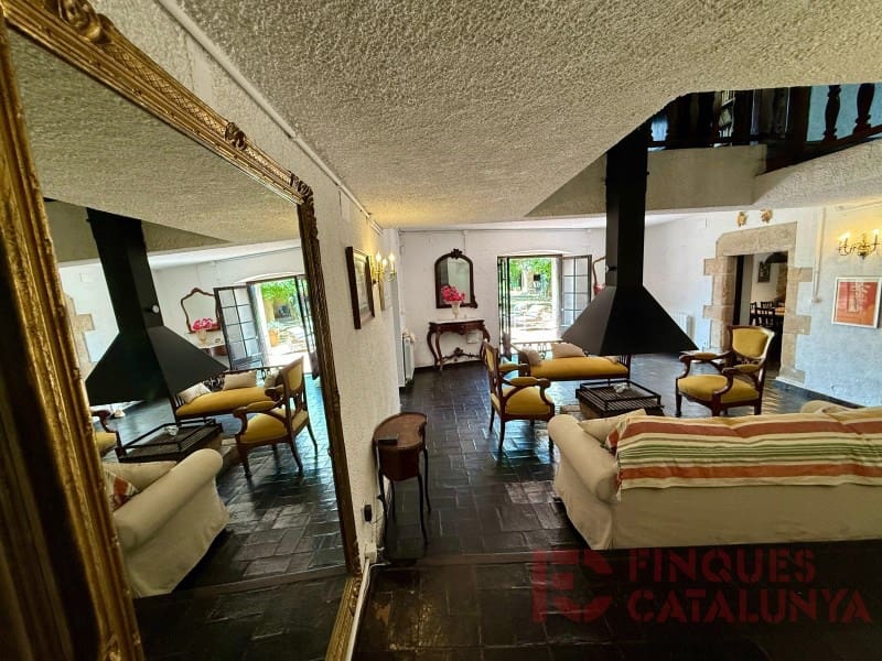 Finca/Country House for sale in Llagostera - € 1,325,000 (Ref: 9433582)