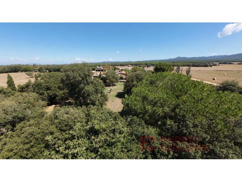 Finca/Country House for sale in Llagostera - € 1,325,000 (Ref: 9433582)