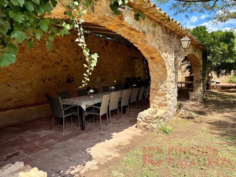 Finca/Country House for sale in Llagostera - € 1,325,000 (Ref: 9433582)