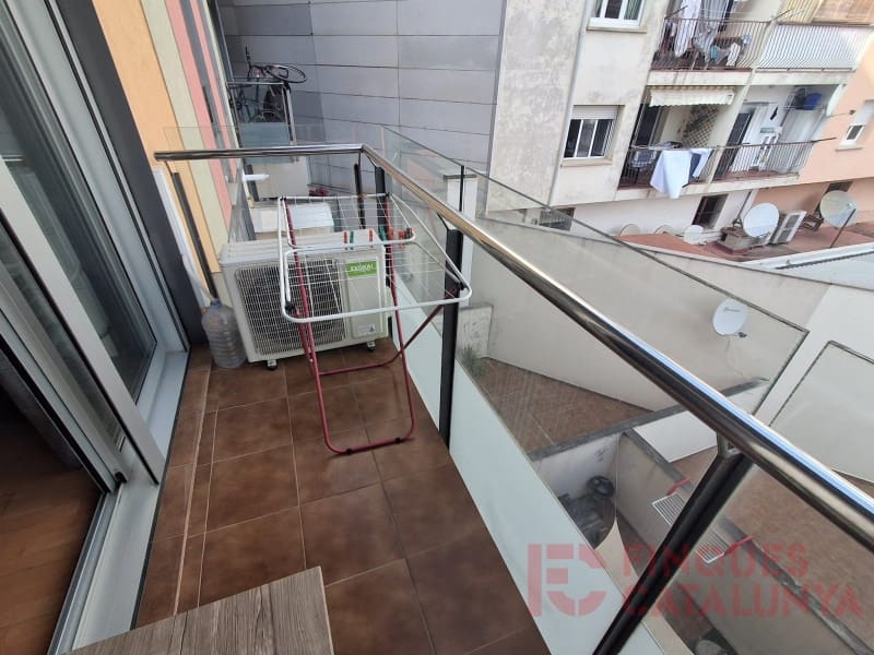 2 bedroom Flat for sale in Girona city - € 280,000 (Ref: 9433586)