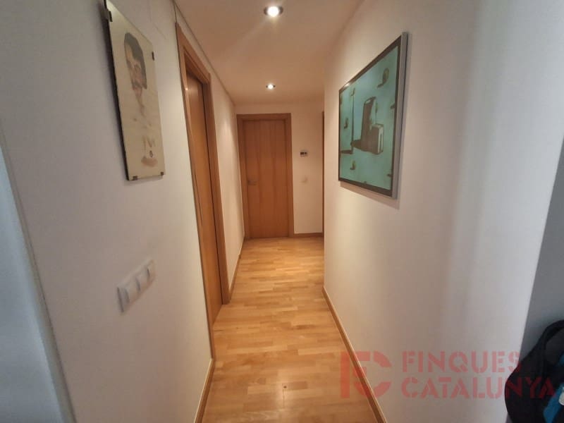 2 bedroom Flat for sale in Girona city - € 280,000 (Ref: 9433586)