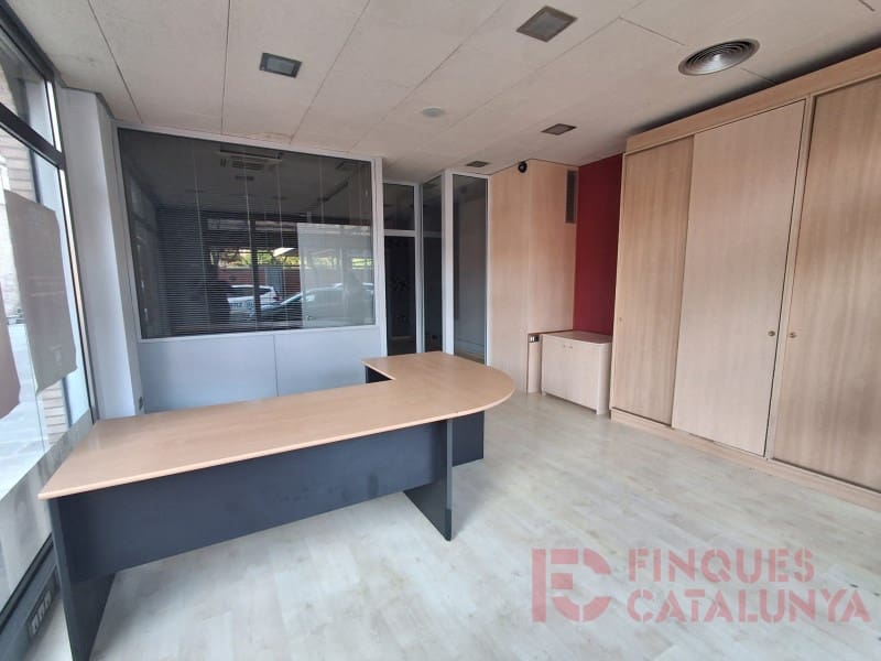Comercial para venda em Girona cidade - 130 000 € (Ref: 9433587)
